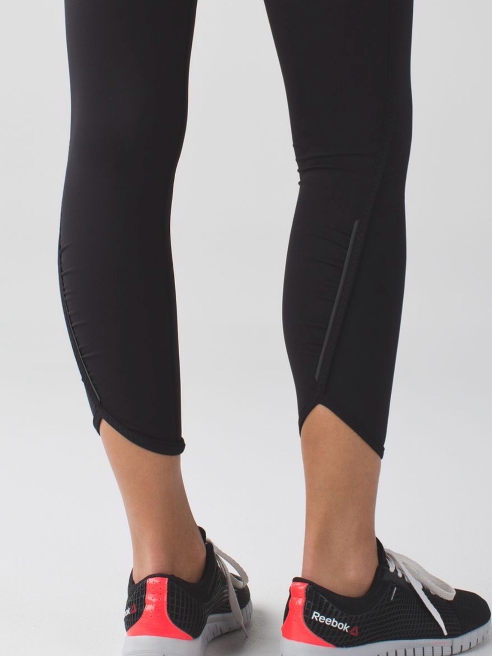 New lululemon Real Quick Tight Black 4